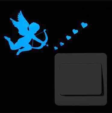 Фосфорна наклейка Купідон 10 на 10 см блакитний Київ