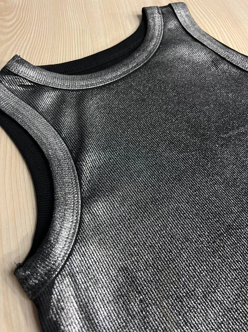 Майка женская A-N 332 в рубчик с эффектом серебристого напыления, черный, one size Киев - изображение 8