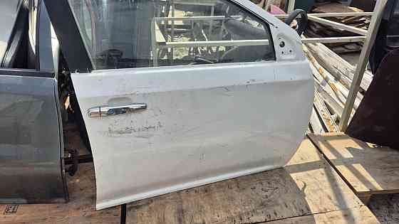 Передняя правая дверка Джилли мк (в сборе) Киев