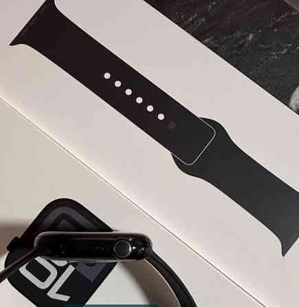 Смарт -Часы Apple Watch 10 42mm. Киев