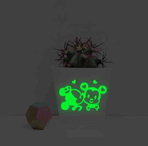 Люминесцентная наклейка - 10*6см Киев