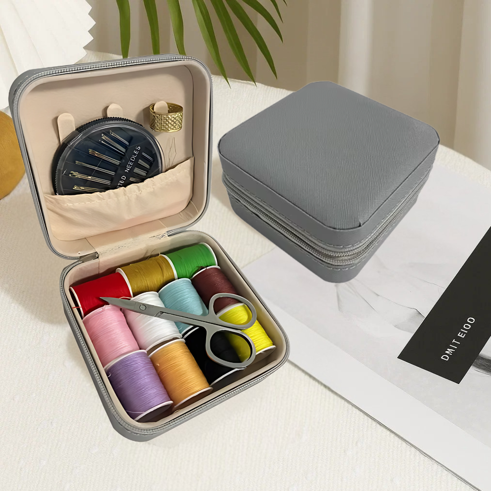 Набор для шитья аксессуары для шитья: нитки, иголки, ножницы с сумкой на молнии цвет чёрный Каменец-Подольский - изображение 1