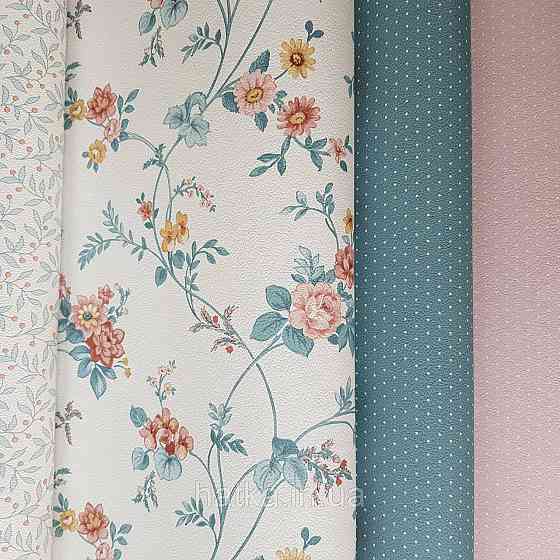 Шпалери вінілові на флізелін 0.53х10.05м Rasch Textil Petite Fleur 5.квіти троянди бордо кремові блакитні на білому Київ
