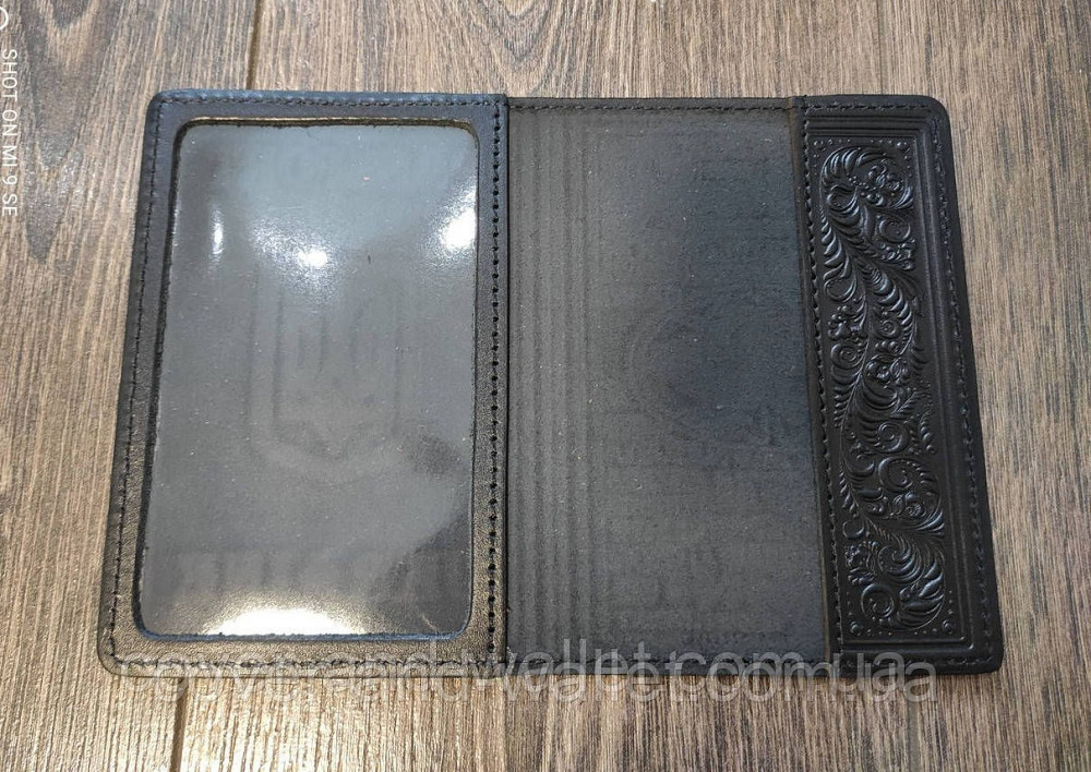 Шкіряна обкладинка на паспорт з тисненням «Герб України» Київ - фото 3