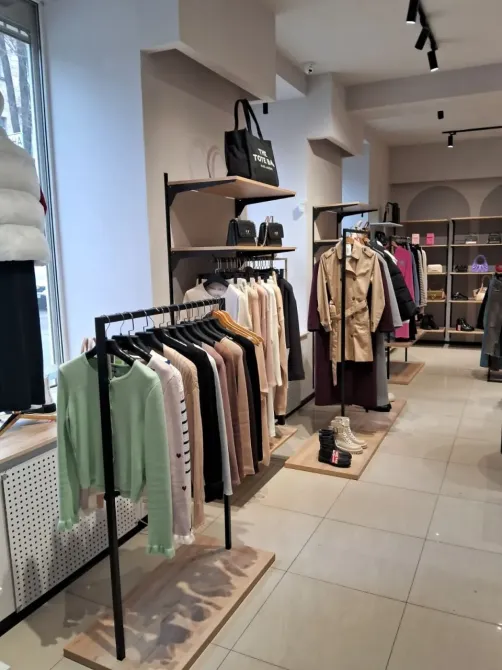 Пересічення Січових стрільців і Старокозацької. Червона лінія з окремим входом, великі вікна по периметру. Гарний автомобільний і пішохідний трафік. В Дніпро - фото 8