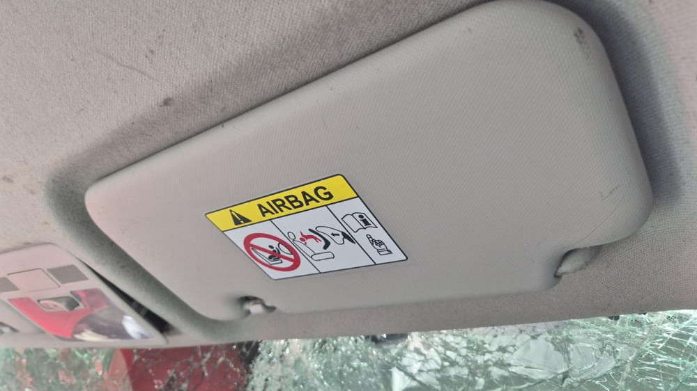 Козирьок пасажира Хюндай Веньою 19-26 Київ - фото 1