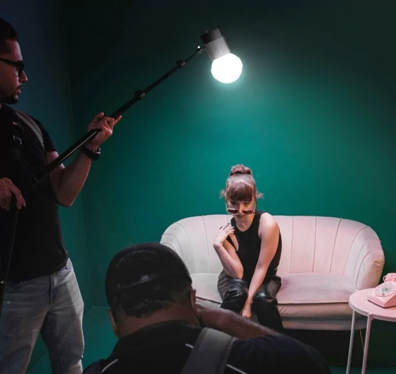 Монохроматический осветитель Luxceo P40W COB LED для фотостудии Винница