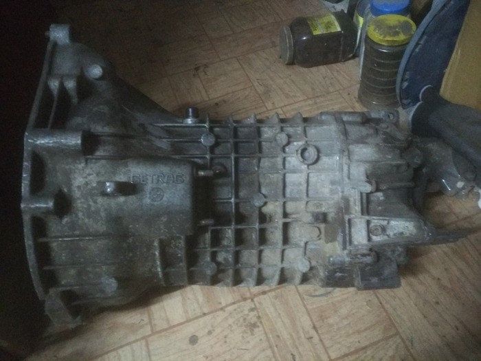Коробка передач 2400037090 bmw e30 1.6 1.8 Бмв м40 Винница - изображение 1