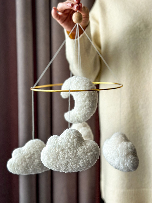 Мобиль на кроватку для младенцев Облака букле Киев - изображение 6