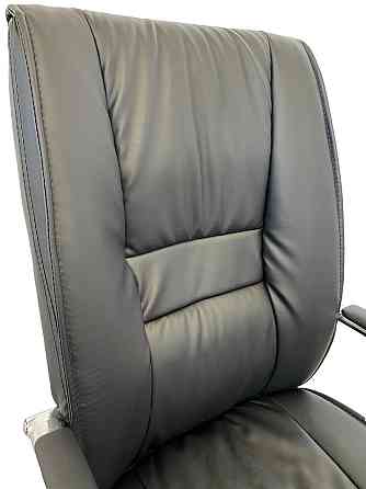 Офісне крісло керівника Tehforward Houston хром Anyfix Чориний Дніпро