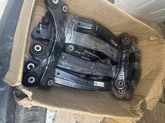 Середній задній важіль підвіски (права сторона) з Kia Sportage 2016-2021. Київ