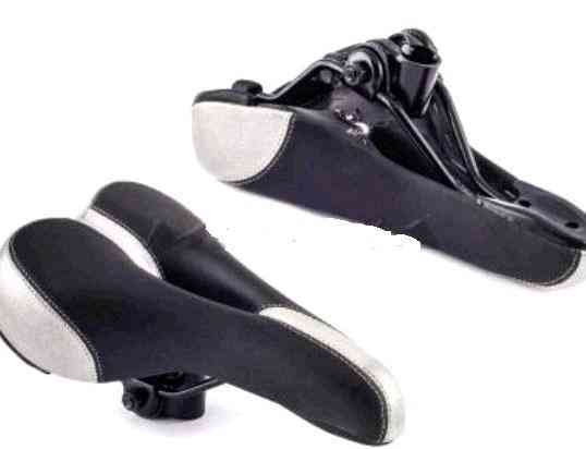 Седло велосипедное спортивное (с дыркой) (черно-серое) Мукачево