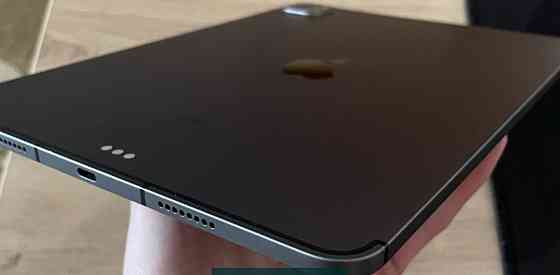Планшет Apple iPad Pro M1 (2021) 11 256Gb. LTE Киев