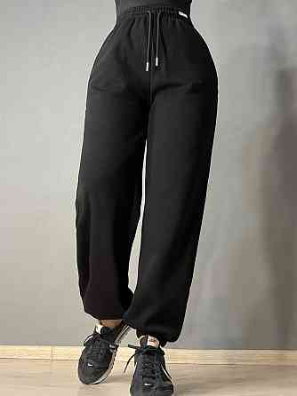 Брюки женские A-N 27068 спортивные джогеры с нашивкой на поясе черные, черный, S Киев