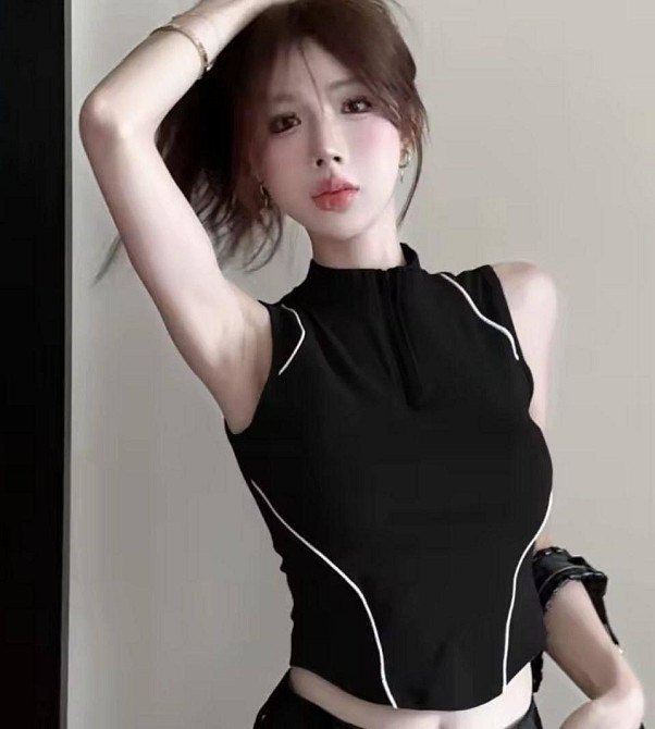 Жіночий стильний топ в спортивному стилі підкреслений білими лініями мікродайвінг Одеса - фото 4