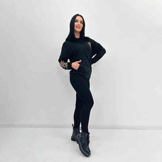 Демисезонный женский худи с принтом 