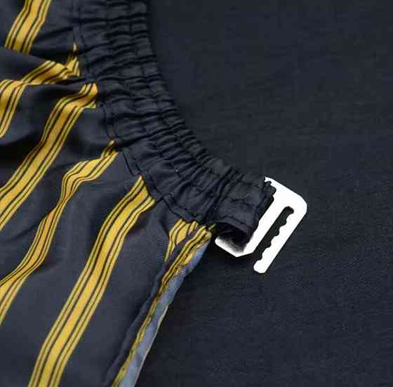 Парикмахерская накидка для стрижки и покраски 140 на 160 см в черную полоску золотистый Киев