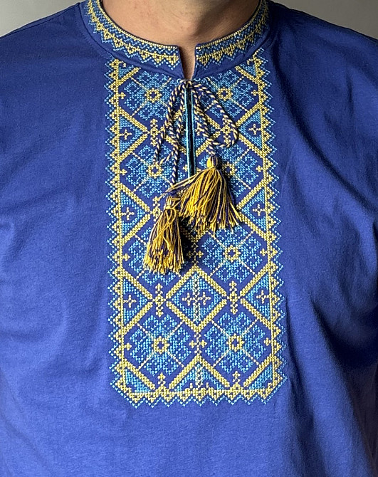 Чоловіча синя Футболка вишиванка з жовтою вишивкою Київ - фото 2