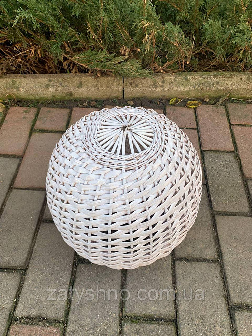 Біла люстра бра з лози у формі кулі Київ - фото 7