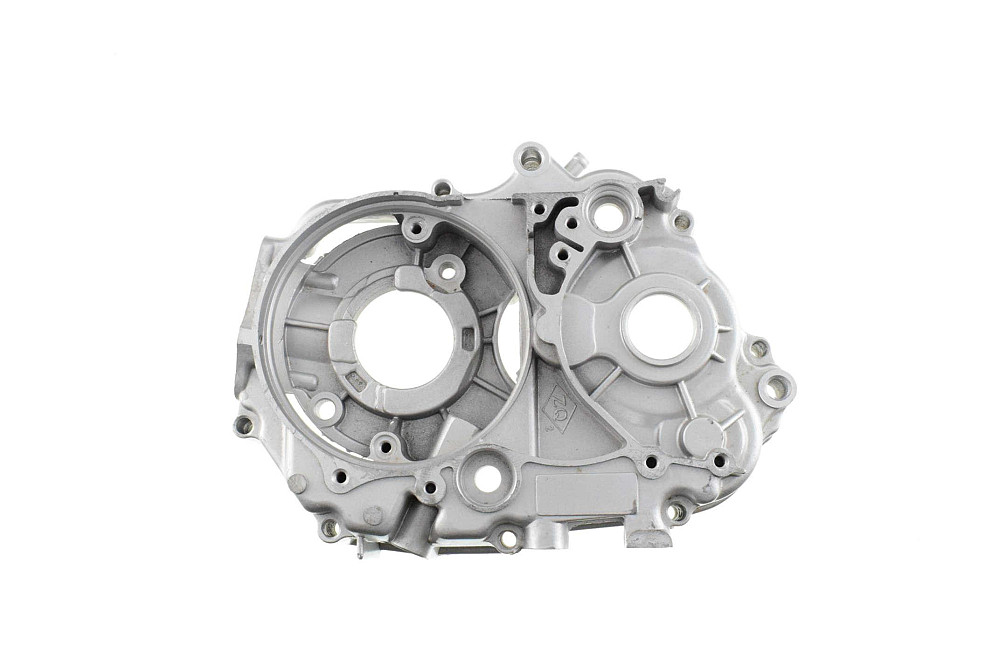 Картер Delta (139FMB) (лівий без кріплень під електростартер) KOMATCU (mod.A) Киев - изображение 1