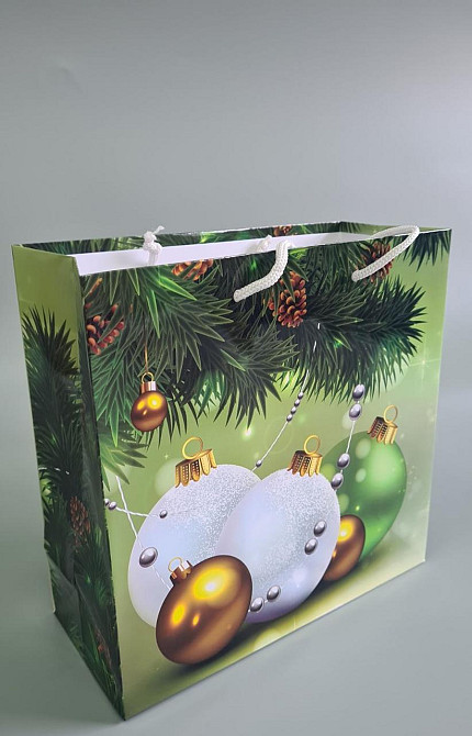 Пакети паперові подарункові, новорічні Квадрат 23*24*10 — 36 (12 шт.) Харків - фото 1