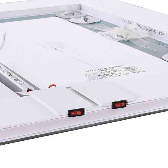 Дзеркало UNIO MRR-04 SQR-RA-H 600 x 800 mm LED FL з підігрівом (000027270) Київ