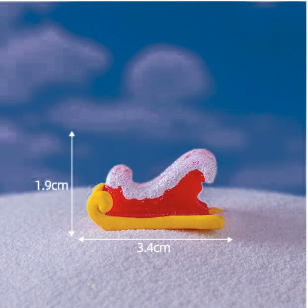 Новорічна мініатюрна фігурка Санта з подарунком 2.7 х 2.8 см Серія "Світ Зимової Казки" Одеса - фото 5