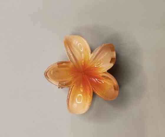 Заколка-крабік квітка маленька 4х4 см Помаранчевий Сміла