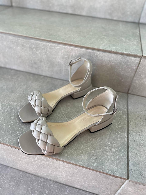 KATI SHOES Босоніжки жіночі бежеві літні KATI SHOES 132 шкіряні / Стильні босоніжки на підборах Коломия - фото 8