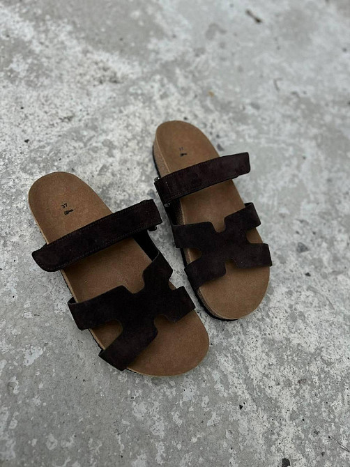 Arcoboletto Жіночі шльопанці з натуральної замші на низькому ходу шоколадні Arcoboletto 522 р. Коломыя - изображение 1