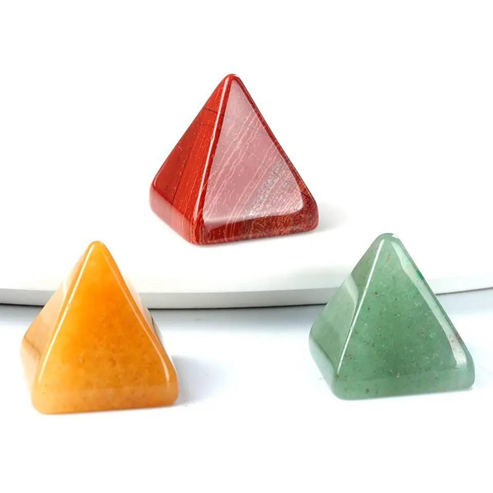 Пирамида из натурального камня зеленый авантюрин 20 мм, сувенир из зеленого авантюрина. Киев - изображение 2