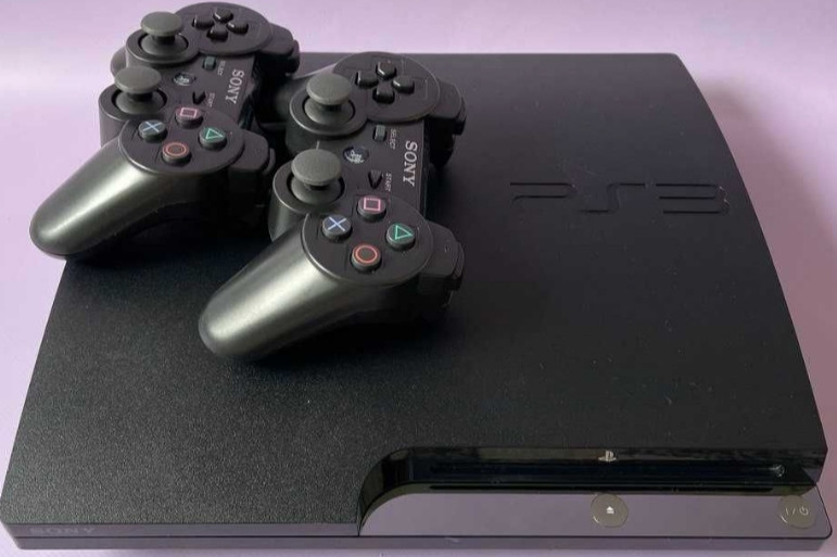 Приставка: SONY PlayStation 3 Slim 500 Gb. Ps3 + 50 ігор. Харків - фото 1