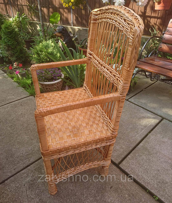 Стільчик плетений з підлокітниками Київ - фото 7