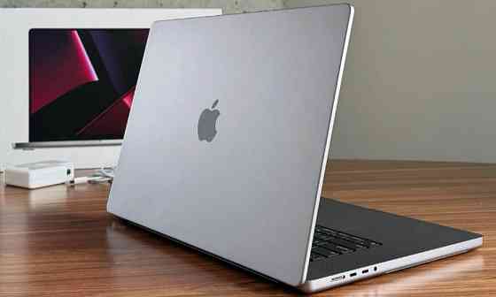 Ноутбук: Apple MacBook Pro 16" M2 PRO 16Gb. 512Gb. SSD/20 Циклів заряду. Київ