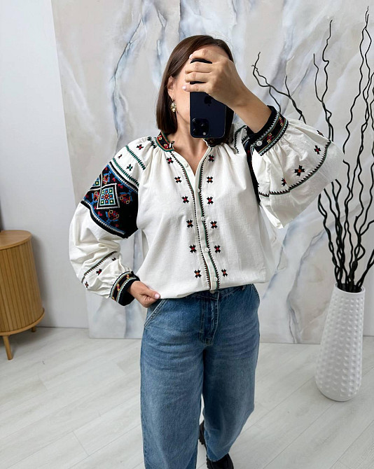 Жіноча сучасна вишиванка на ґудзиках 80% бавовна, 20% поліестер 44 Одеса - фото 1