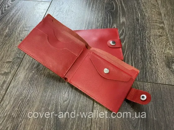 Тонкий кожаный женский мини кошелёк красного цвета ST Leather Киев
