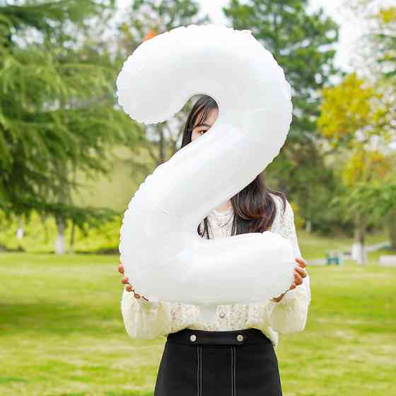 Шарик цифра 2 праздничная 32 дюйма белый Киев