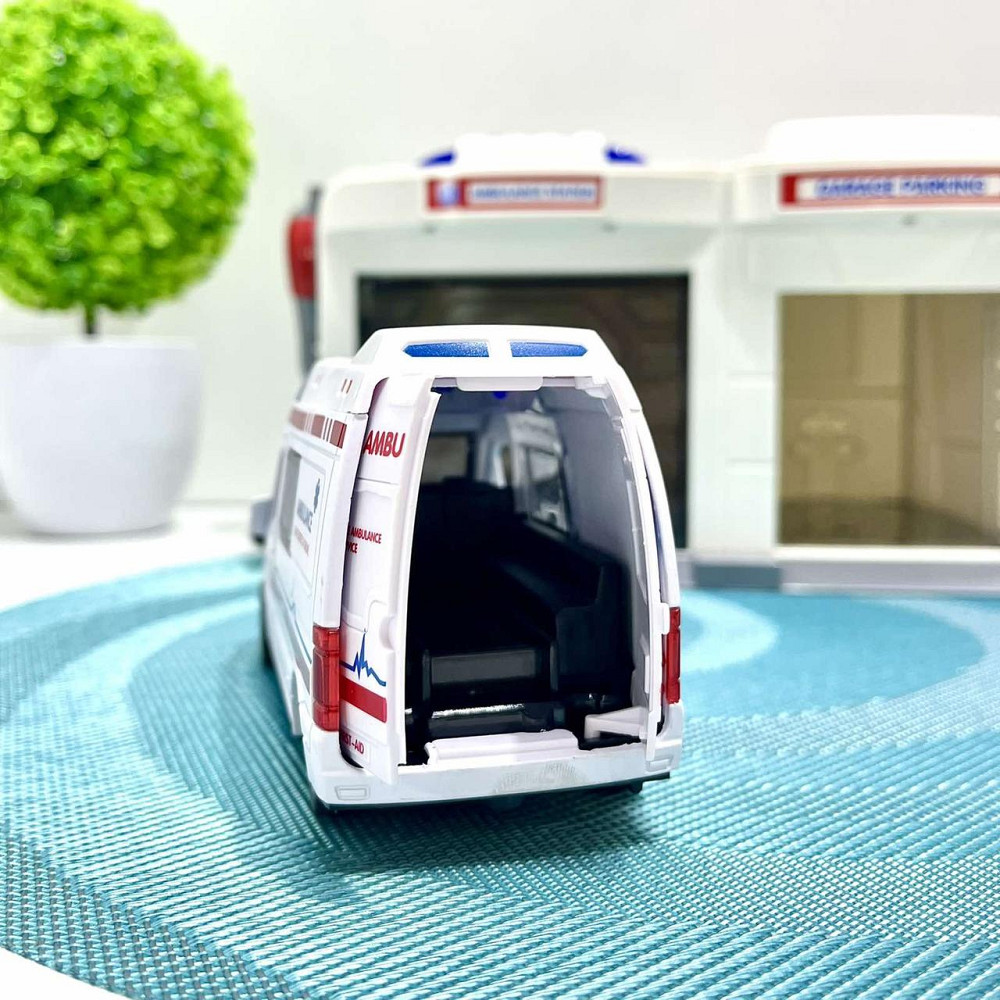 Ігровий набір Chengmei Toys Гараж з машинкою Швидка допомога зі світловими та звуковими ефектами (CLM-557) Чернигов - изображение 7