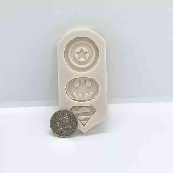 Молд силиконовый Супермен 90 на 41 мм серый Киев