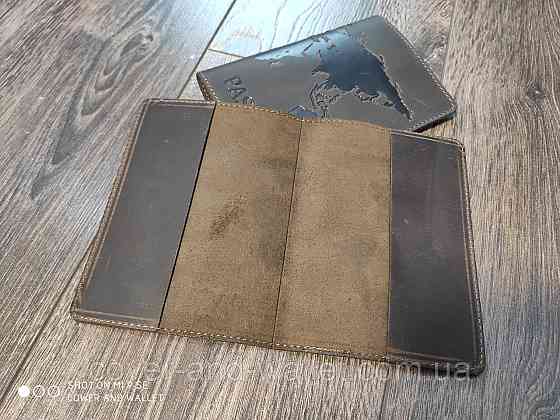 Обложка на паспорт из натуральной кожи карта мира ST Leather (crazy horse) Киев
