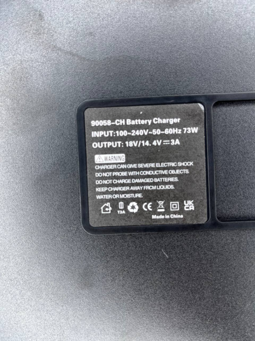Быстрозарядное устройство Makita DC18RC для Li-ion аккумуляторов 14.4-18В Макита Киев - изображение 3