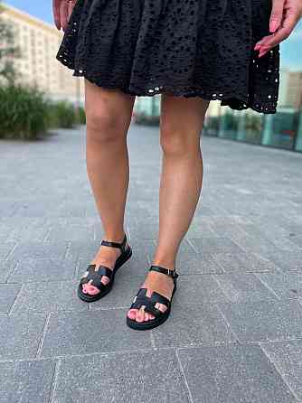 Mermaid Босоніжки жіночі чорні літні Mermaid 514 натуральна шкіра / Стильні босоніжки на низькі Коломыя