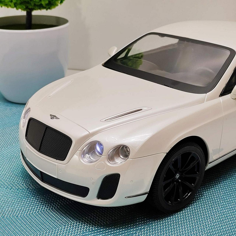 Машинка на радіокеруванні Bentley гумові колеса світло масштаб 1:14 Біла (2048A) Чернігів - фото 6