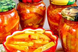 Салат из кабачков и помидоров Тещин язык 0,5 л Киев - изображение 1