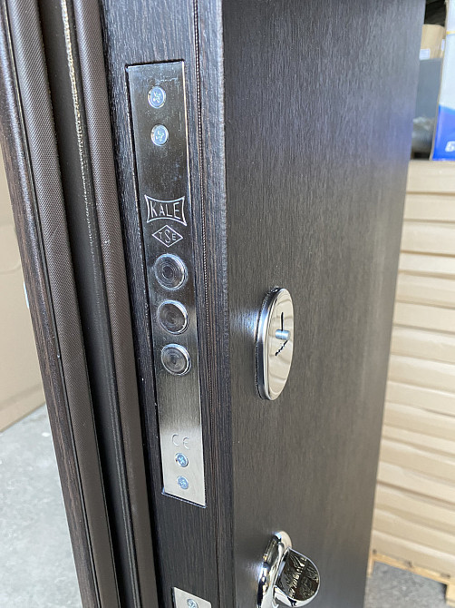 Двери уличные Redfort, модель Горизонталь , комплектация Сублимация Комфорт (3 контура) 960 Киев - изображение 3