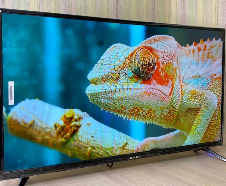 Телевізор Безрамний: 32" Samsung 4K HDR, Smart TV, T2. Харків - фото 2