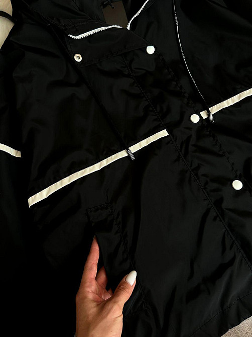 Женская ветровка оверсайз с двойным капюшоном плащевка эмми Одесса - изображение 5