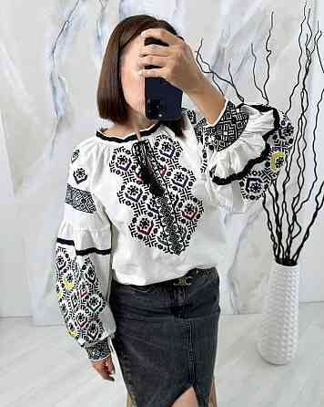 Женская праздничная современная вышиванка с объемным рукавом 80% хлопок, 20% полиэстер. Одесса