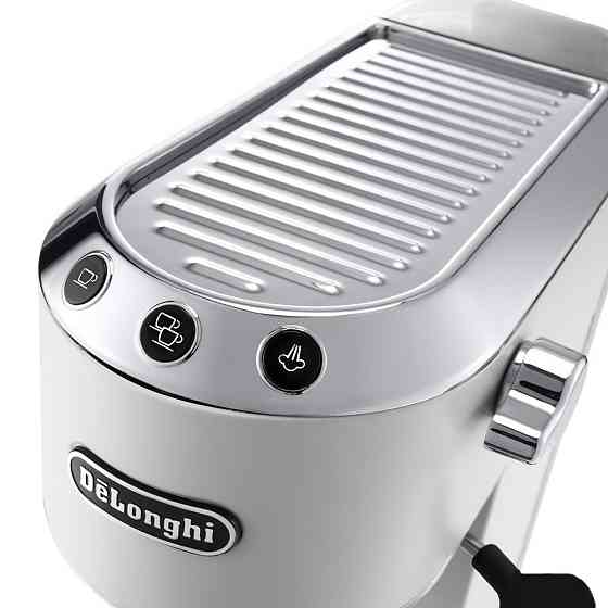 Кавоварка ріжкова Delonghi EC 685.W Dedica ( 14819 ) Харків