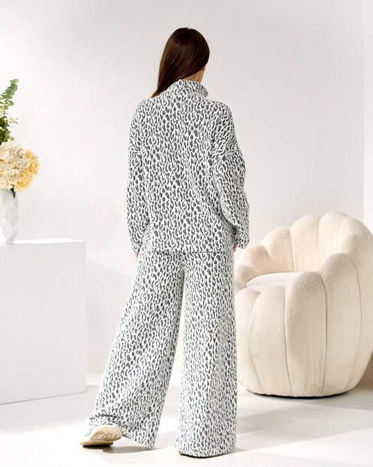 Женский стильный теплый принтованный костюм, альпака принт Белый, 46/48 Одесса - изображение 4